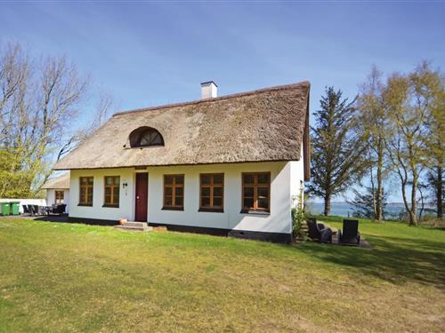 Fritidshus - 9 personer -  - Nørskovvej - Venø Strand - 7600 - Struer