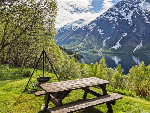 Sommerhus - 6 personer -  - Eikesdalsvatnet Vike - Vike - 6472 - Eikesdal