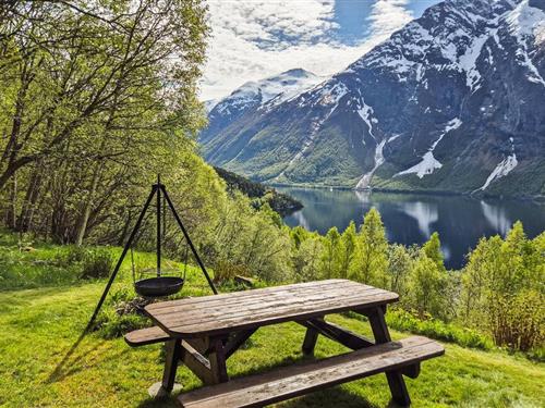 Feriehus - 6 personer -  - Eikesdalsvatnet Vike - Vike - 6472 - Eikesdal