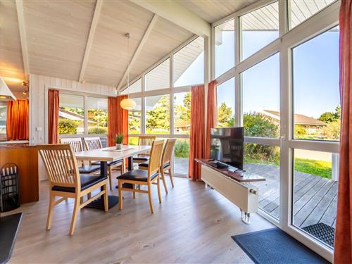 Holiday home - 6 persons -  - Strandblick - 23570 - Lübeck-Travemünde