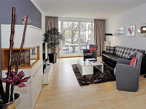 Holiday Home/Apartment - 4 persons -  - Ostseeallee - 18225 - Ostseebad Kühlungsborn