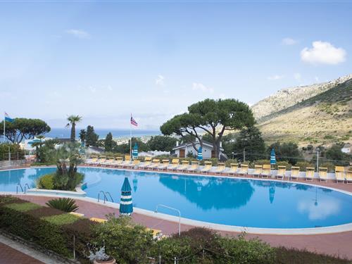 Holiday Home/Apartment - 2 persons -  - 04029 - Sperlonga,