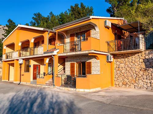 Holiday Home/Apartment - 5 persons -  - Ivana Knezevica - Starigrad Paklenica-Modric - 23244 - Modric