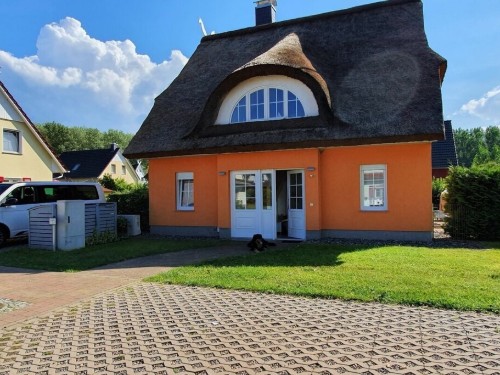 Sommerhus - 8 personer -  - 18551 - Glowe