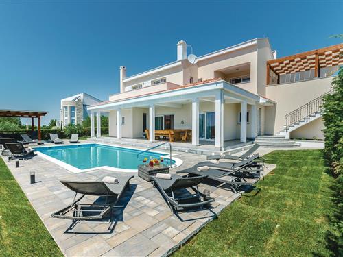 Holiday home - 12 persons -  - Prilaz 112.brigade IV - Zadar-Debeljak - 23206 - Debeljak