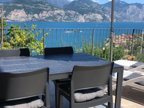 Holiday apartment - 3 persons -  - 37010 - Brenzone