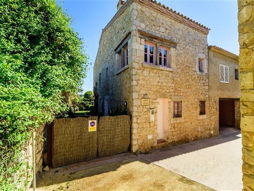 Holiday Home/Apartment - 6 persons -  - Castell, - 17130 - Sant Martí D'empúries