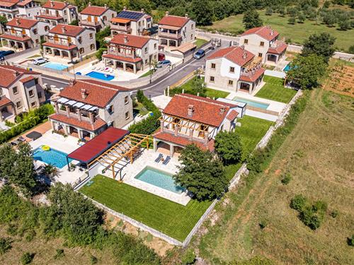 Holiday Home/Apartment - 8 persons -  - Cabrunici - Vodnjan - Cabrunici - 52342 - Cabrunici