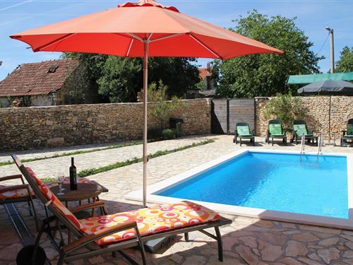 Holiday Home/Apartment - 8 persons -  - Gluici - 22320 - Gluici