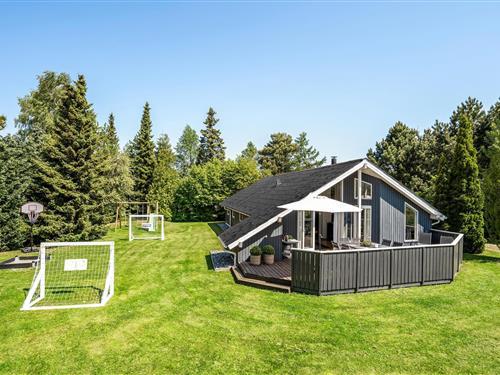 Sommerhus - 8 personer -  - Mælkebøttevej - Marielyst - 4873 - Væggerløse