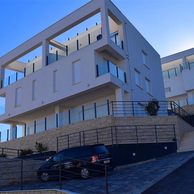 Ferielejlighed - 6 personer -  - Put Planikovice - 21223 - Okrug Gornji