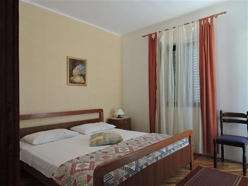 Ferienhaus - 4 Personen -  - Ulica Ivana Palcica - 53291 - Novalja