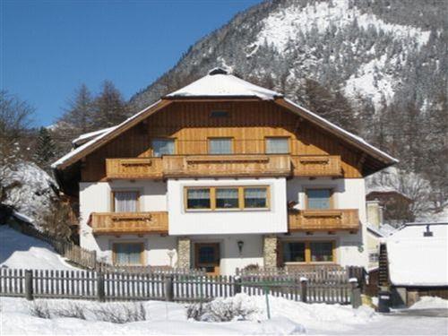 Holiday Home/Apartment - 6 persons -  - Markt - 5570 - Mauterndorf
