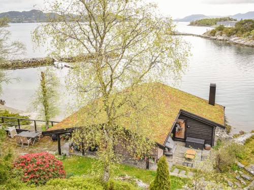 Holiday home - 6 persons -  - Øyna - Skjold/Vindafjord - 5574 - Skjold