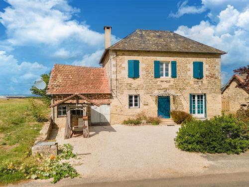 Holiday home - 8 persons -  - 24390 - Coubjours