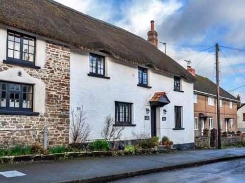 Holiday home - 5 persons -  - EX37 9QW - Chittlehampton