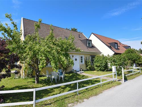 Semesterhus/Semesterlägenhet - 7 personer -  - Stora Sömmerskegården - 621 53 - Visby