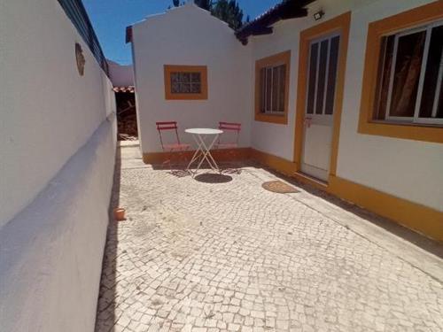 Holiday Home/Apartment - 3 persons -  - Rua do Casal Verde, - 2925-115 - Azeitão