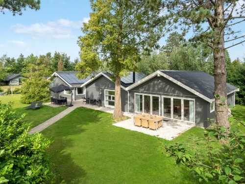 Holiday home - 14 persons -  - Løvsangervej - Marielyst - 4873 - Væggerløse