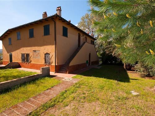 Holiday Home/Apartment - 5 persons -  - strada vicinale de il pino - 58015 - Giannella