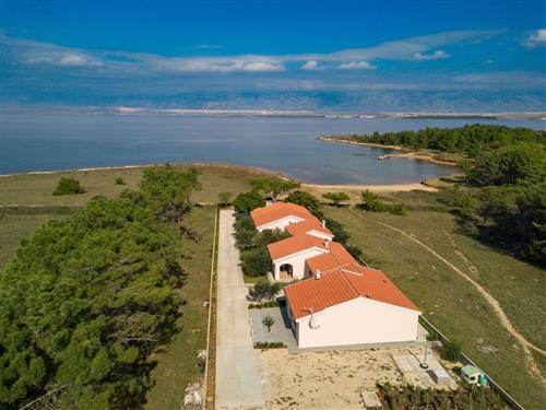 Holiday Home/Apartment - 6 persons -  - Put Smratina - 23234 - Vir