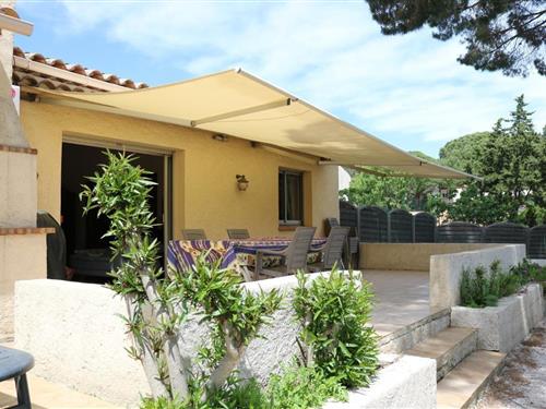 Holiday Home/Apartment - 6 persons -  - Avenue Du Mont Cabasse - 83120 - Sainte Maxime