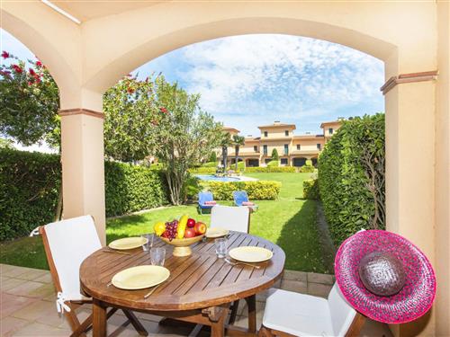 Holiday home - 6 persons -  - Pals - 17256