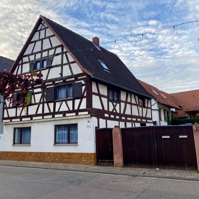 Sommerhus - 5 personer -  - Theodor-Heuß-Str. - 67435 - Neustadt An Der Weinstraße / Lachen-Speyerdorf