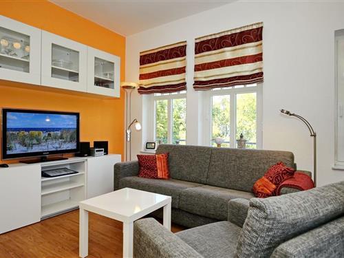 Holiday Home/Apartment - 4 persons -  - Ostseeallee - 18225 - Ostseebad Kühlungsborn