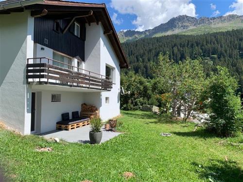 Feriehus - 8 personer -  - Valbella - 7077