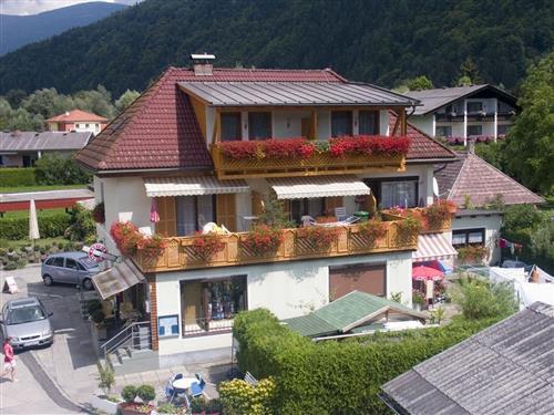 Holiday Home/Apartment - 2 persons -  - Strandweg - 9873 - Döbriach