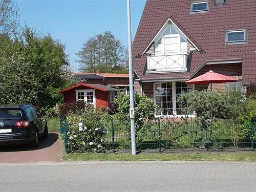 Holiday Home/Apartment - 4 persons -  - Justus-Hanssen-Weg - 26736 - Greetsiel