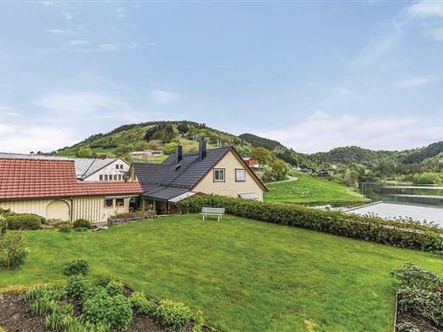 Feriehus - 11 personer -  - Lurevegen - 5912 - Seim