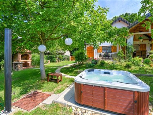 Feriehus - 4 personer -  - Golo Brdo - Varazdin-Jalzabet - 42203 - Jalzabet