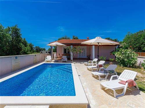 Holiday home - 6 persons -  - Pula/Duga Uvala - 52206