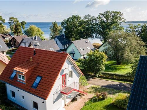 Holiday Home/Apartment - 4 persons -  - Uferpromenade - 17207 - Röbel/Müritz