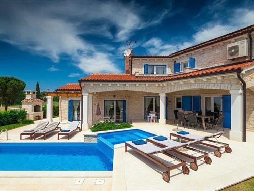 Holiday home - 8 persons -  - Istarska - Porec-Tar - 52440 - Porec