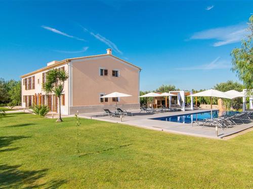 Holiday home - 12 persons -  - Diseminado Poligon - Conies Romani, Manacor - 07500 - Manacor