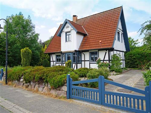 Sommerhus - 4 personer -  - Gorch-Fock-Ring - 24351 - Damp