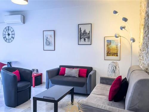 Holiday apartment - 4 persons -  - 06650 - Le Rouret