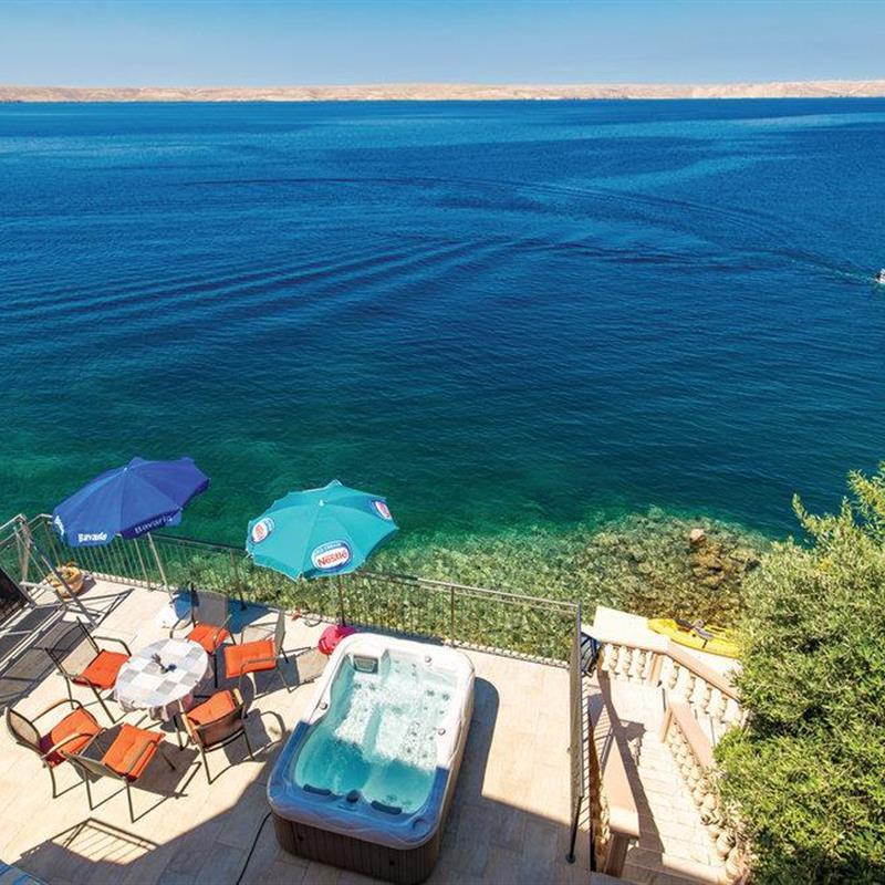 Sommerhus - 10 personer -  - Krizac - Karlobag-Lukovo Sugarje - 53289 - Lukovo Sugarje