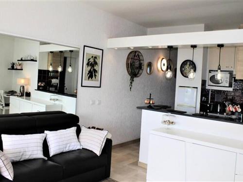 Ferienhaus - 4 Personen -  - 06270 - Villeneuve Loubet