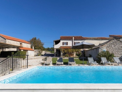 Holiday home - 8 persons -  - 52444 - Kringa Bei Porec