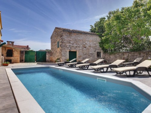 Villa - 8 personer -  - 52215 - Gajana