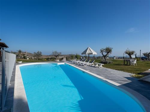 Ferielejlighed - 4 personer -  - Città Sant'angelo - 65013