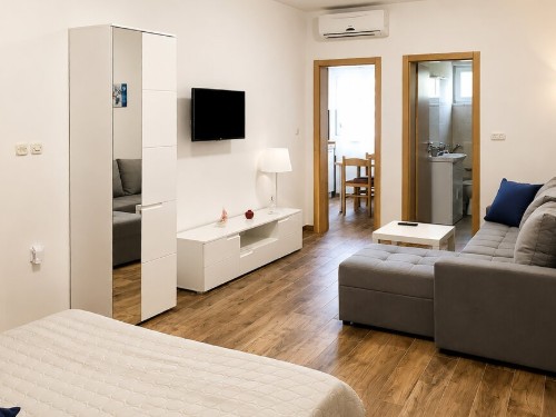Holiday apartment - 4 persons -  - Nenada Mataka-Mehe - Starigrad Paklenica-Tribanj - 23245 - Tribanj Sibuljina