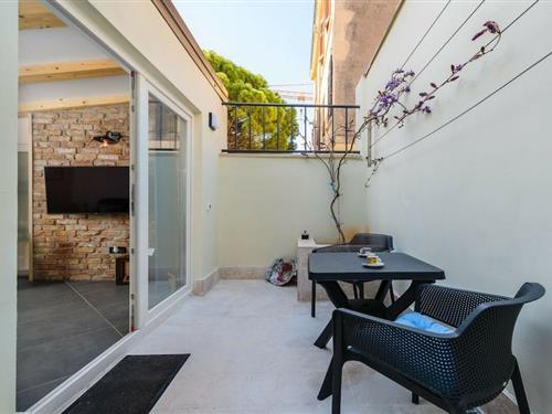 Holiday home - 2 persons -  - 52440 - Porec