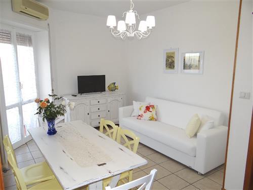 Feriehus / leilighet - 5 personer -  - Lungomare Italia - 64014 - Villa Rosa