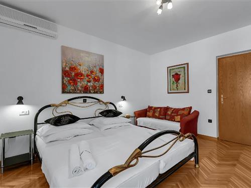 Room - 3 persons -  - rogac - 21310 - Duce