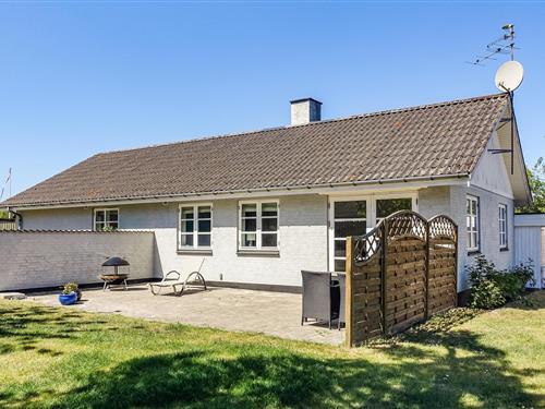 Sommerhus - 6 personer -  - Kastanievej - Snogebæk - 3730 - Nexø